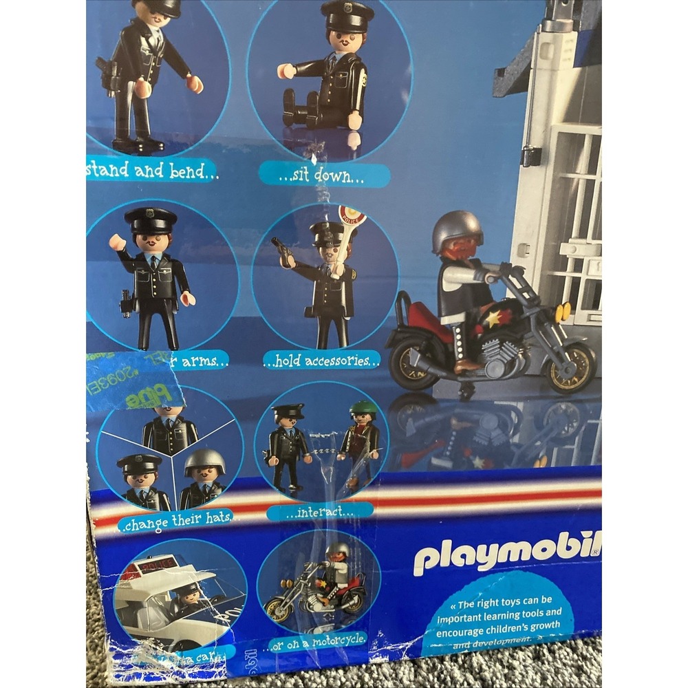 Vintage Playmobil Set 3085 Police Station Adventure Set With Extra People & Accs - Picture 8 of 16